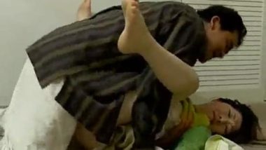 Thief rapes housewife